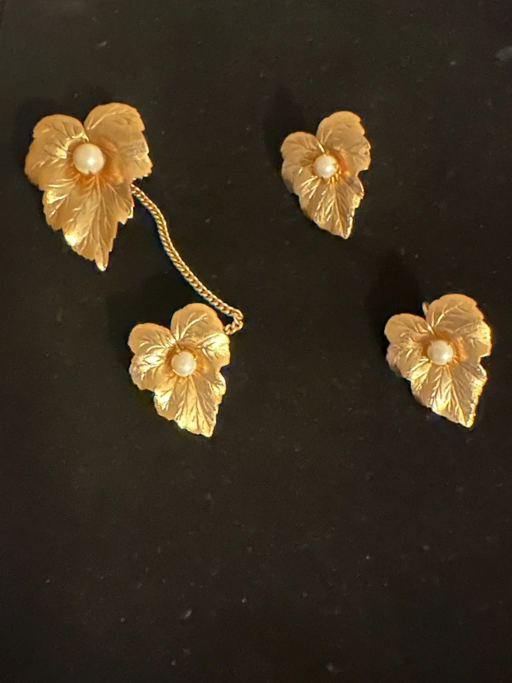 Sarah Coventry Gold Tone Leaf Brooch and Earrings Set with Faux Pearls